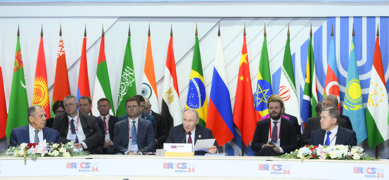 A BRICS-tagok egy része is helyteleníti, hogy Putyin és Hszi Nyugat-ellenes bunkósbotként lóbálják a szervezetet