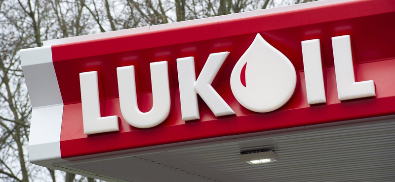 A Lukoil-kutakon is lehet majd elektromos autót tölteni