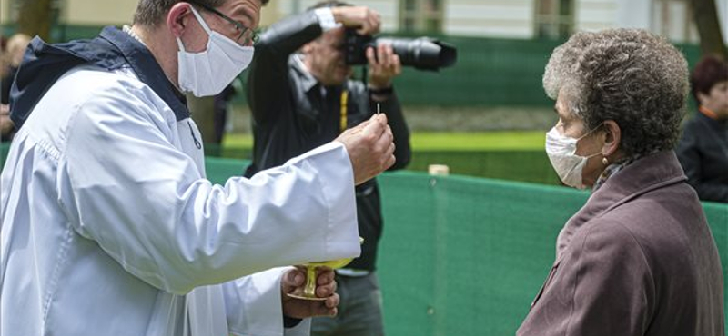 Lehetővé tette a csíksomlyói búcsú megtartását a román kormány