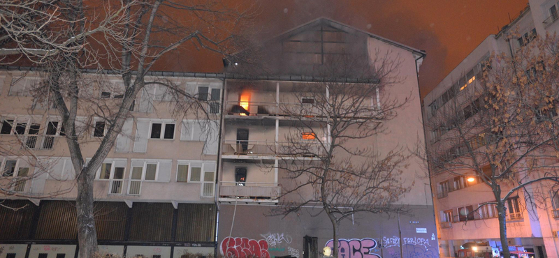 Felfüggesztik a vizsgaidőszakot a Károli hittudományi karán a kollégiumtűz miatt