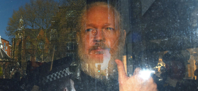 Julian Assange-nak titokban két fia született a bujkálása alatt