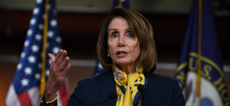 A Nixon elleni eljáráshoz hasonlította Nancy Pelosi a most zajló meghallgatás-sorozatot