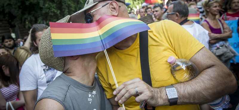 Lázár: kordon lesz a Pride-on