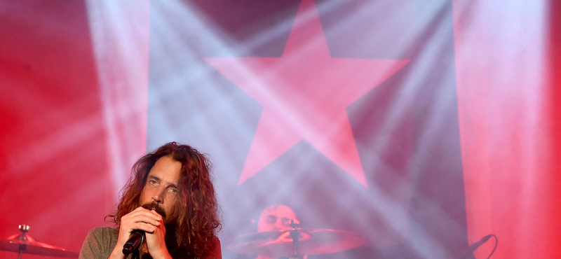 Kísértetiesen szép lett Norah Jones tisztelgése az elhunyt Chris Cornell előtt