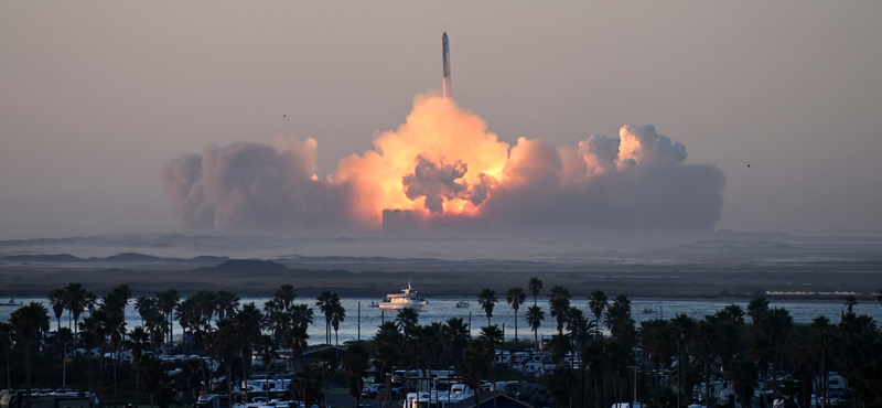 Megvan a dátum, mikor indíthatják el harmadjára az első két alkalommal felrobbant SpaceX Starshipet