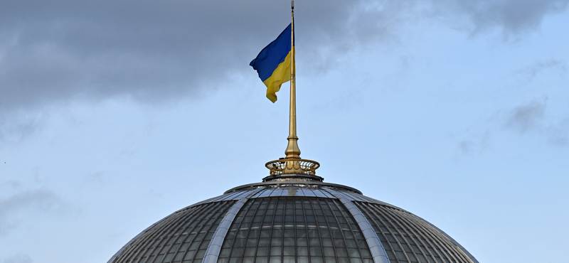 Egyre több ukrán próbál kibújni a sorozás alól
