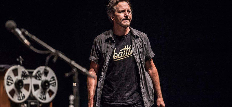 "Hajszálra volt attól, hogy elsírja magát" – Eddie Vedder különleges búcsúja Chris Cornelltől