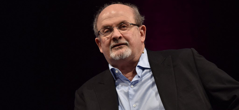 A merénylet óta először adott interjút Salman Rushdie: „Még nem vagyok túl rajta”