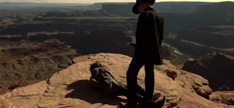 Az egyik színész balesete miatt kellett megszakítani a Westworld forgatását