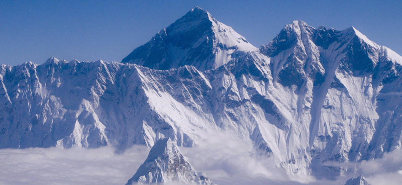 A hegymászók ruháiból kioldódó vegyületek szennyezik a Mount Everestet