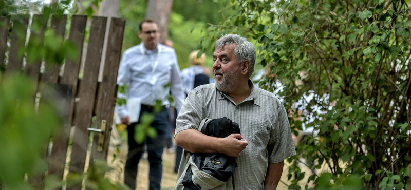 Rejtsék el Orbán elől a Századvég korábbi számait, amit egy bizonyos Orbán szerkesztett!