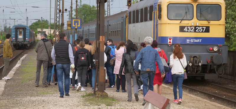 Mészáros Lőrincék 9,4 milliárd forintból dolgozhatnak 5 kilométer vasúti szakasznál