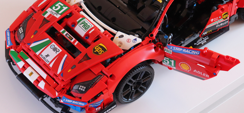 Versenyautó a nappaliban: összeraktuk az első Lego Technic Ferrarit