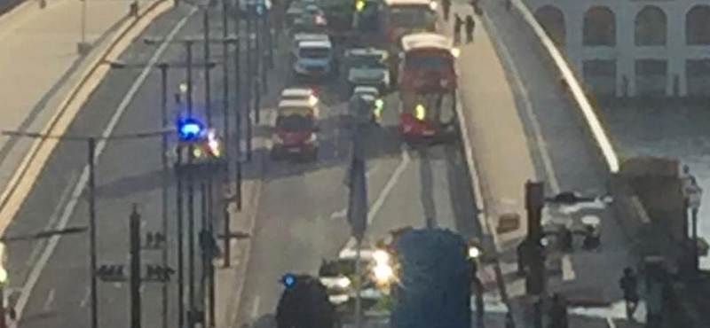 Terrortámadás történt a London Bridge-en, lelőtték a támadót