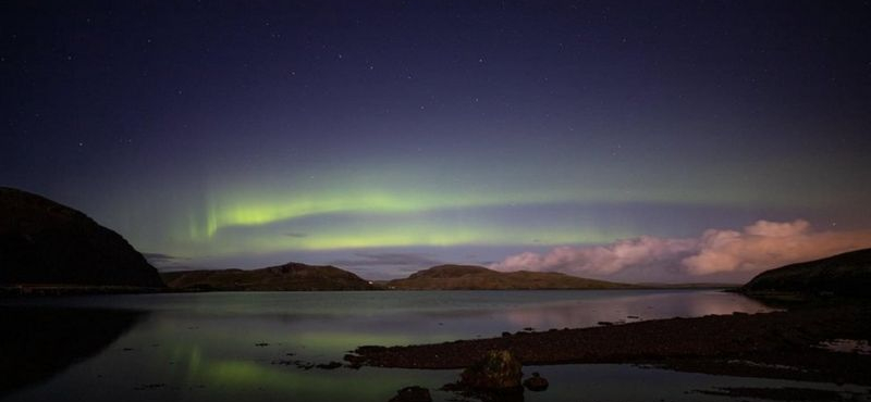 Sarki fények borították be az eget Yorkshire-ben, egy amatőr fotós a kertjéből kapta le a látványt