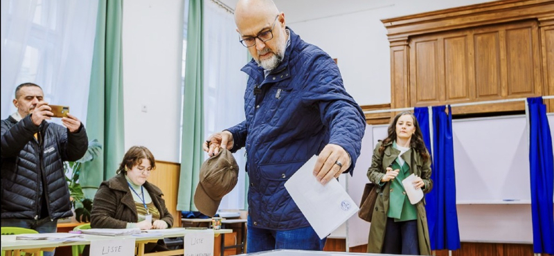 Kelemen Hunor elárulta, mit beszélt Orbánnal a magyarellenes Simionról