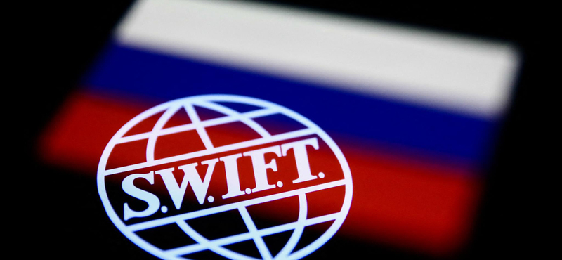 Bloomberg: Hét bankot zár ki a SWIFT rendszerből az EU