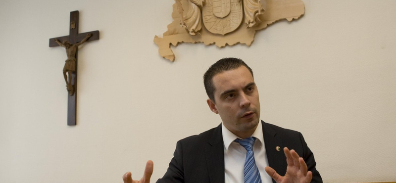 A Jobbik szerint faji alapon diszkriminál a kormány