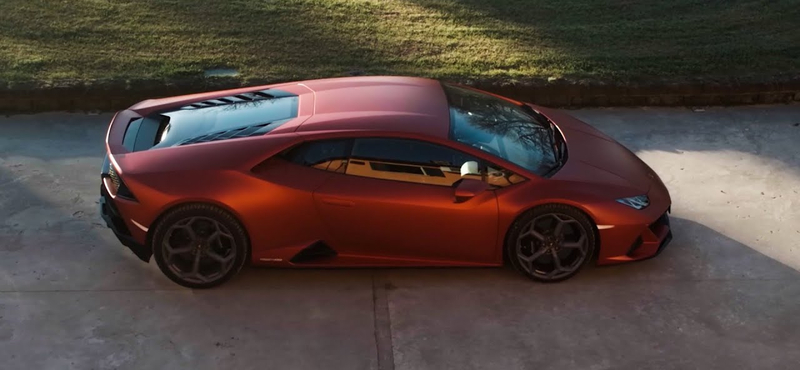 Idén sem maradhatott el a Lamborghini ünnepi videója