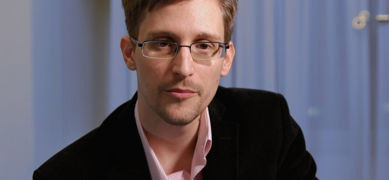 Hazatéréséről tárgyal ügyvédekkel Edward Snowden