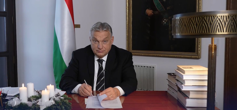 Nyugdíjemelést jelentett be Orbán Viktor