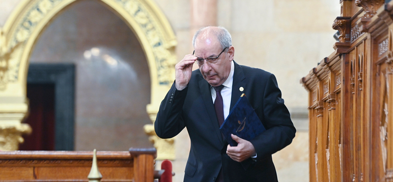 Hétfőn szavaz a parlament Sulyok Tamás köztársasági elnökségéről