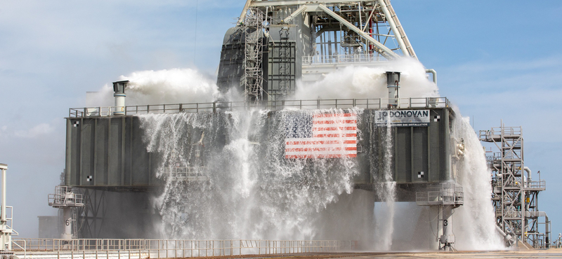 Megnyitották a csapokat, fél perc alatt 1,7 millió liter vizet folyatott el a NASA