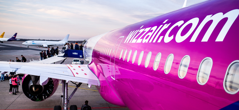 Egy napja nem tudnak elindulni Budapestre a Wizz Air londoni utasai