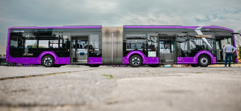 Veszprémben jár majd az első elektromos csuklós busz az országban