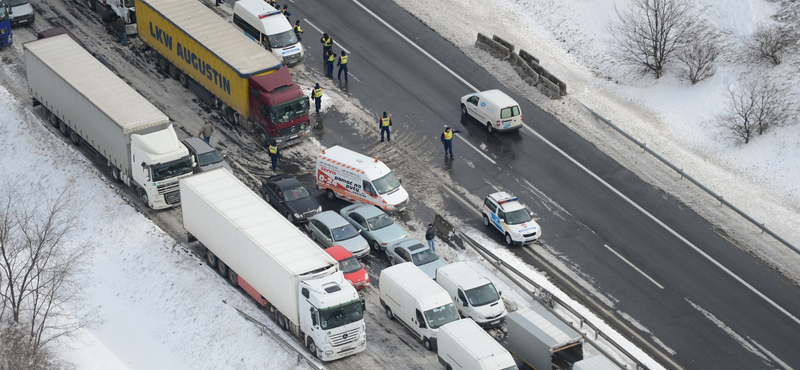 Még mindig nem késő berakni egy takarót a kocsiba