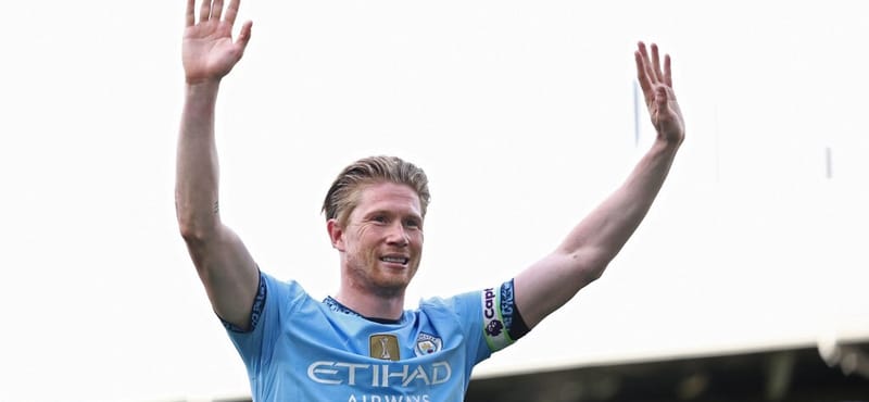 Kevin De Bruyne a Napoliban folytatja