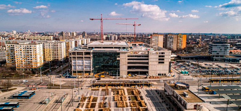 Szeptemberben nyithat Buda legnagyobb plázája