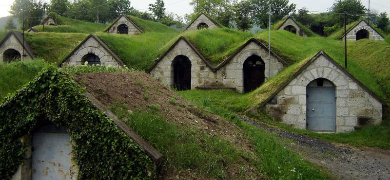 Belháború Tokajban - lemondott a főépítész