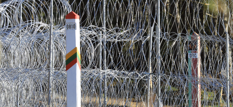 Egy harcoló orosz neonáci csoport Nato-tagállamok határairól gyűjt információt