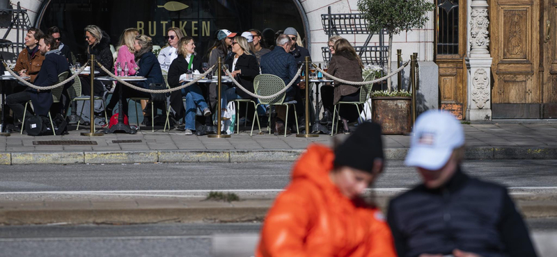 Vége a svéd modellnek: nyolc főig engedélyezik a gyülekezést