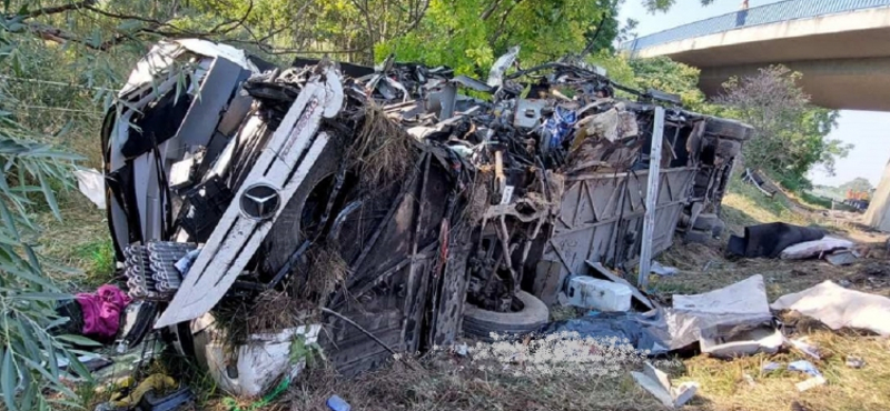 Mind többeket engednek haza az M7-esen történt tragikus baleset sérültjei közül