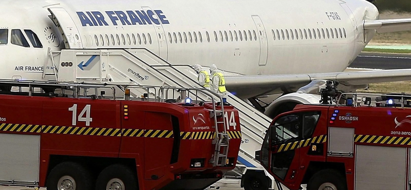 Érdemes megnézni, hogyan startolt át egy Air France gép