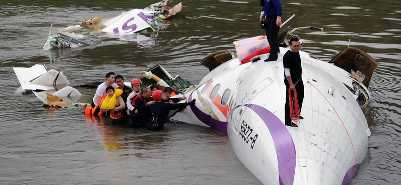 Visszavonhatják a TransAsia engedélyét, a pilóták ötöde megbukott a teszten