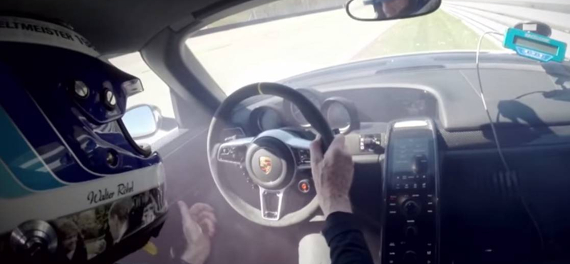 Videó: A Porsche legendája törte össze a 918 Spydert