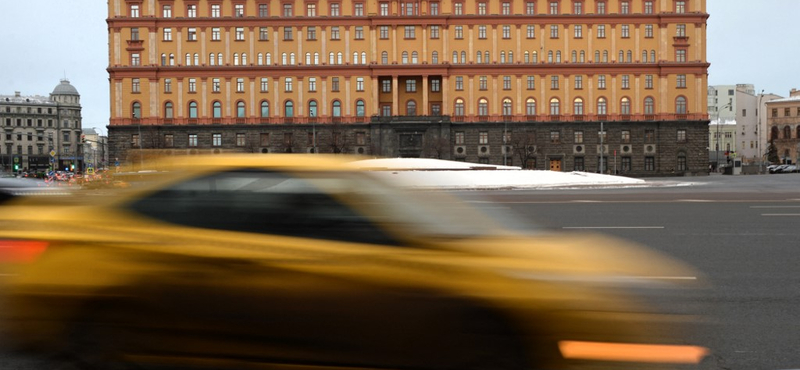 Magyar résztvevőt is meghívtak arra az orosz eseményre, amit az a nő szervezett, akit az FBI most kémkedés miatt köröz