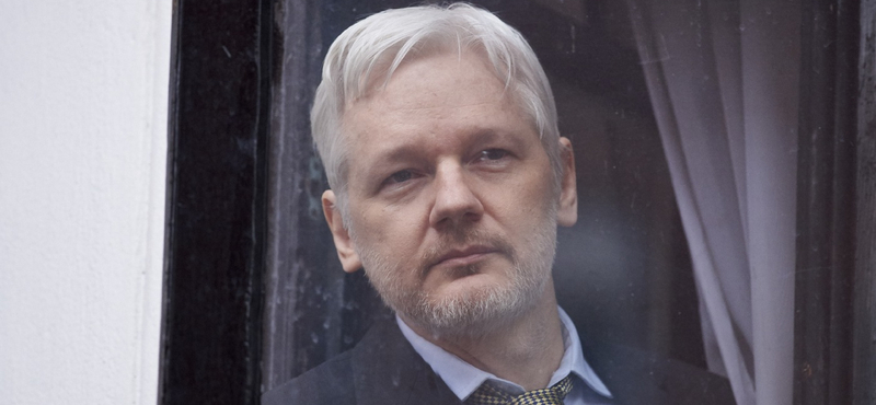 A WikiLeaks alapítója után kémkedhettek az ecuadori követségen