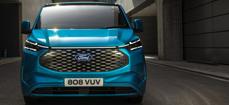 Dízeltől a hibriden át az elektromosig: itt a teljesen új Ford Transit Custom