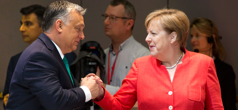 Orbán és Merkel sajtótájékoztatójukon is vitáztak a menekültekről