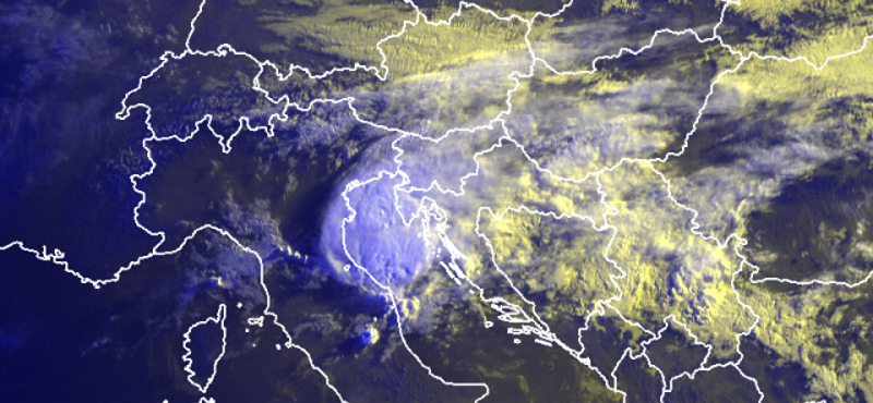 Duplaszemű vihar bukkant fel az Adria felett – műholdképek