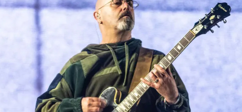 Mandularákot állapítottak meg Paul Arthursnál, az Oasis volt gitárosánál