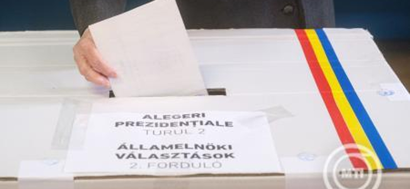 Rekordrészvétellel indult a román elnökválasztás, Simion pártja választási csalást emleget