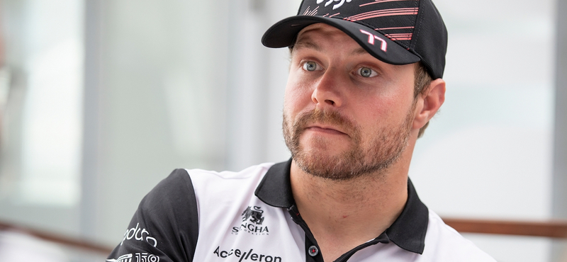 Valtteri Bottas nem fél a saját bőrét vásárra vinni – akkor sem, ha meztelen