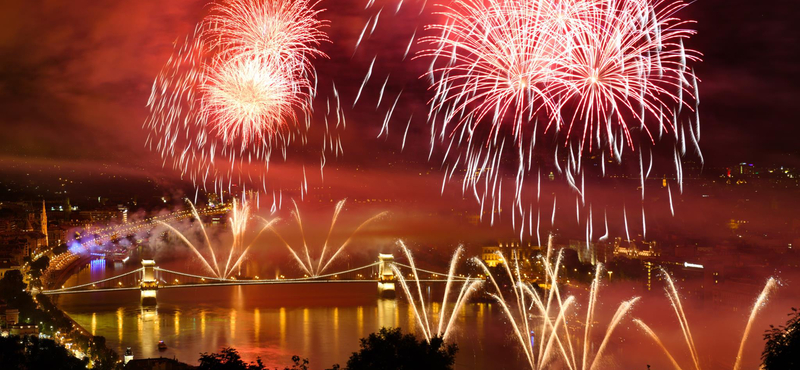 "Magyarország is megérdemli a méltó ünneplést" – ezzel magyarázzák a grandiózus 20-i tűzijátékot