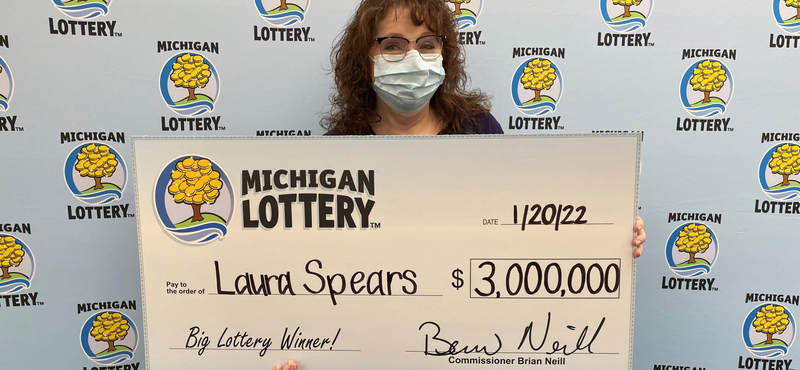 Hárommillió dolláros lottónyereményt talált a levélszemét között egy nő