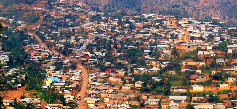 Ruanda illegális bevándorlók befogadásáról tárgyal az Egyesült Államokkal